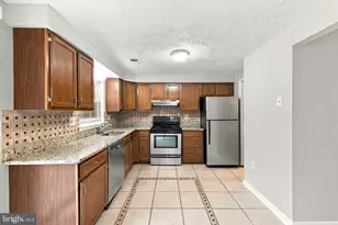 1554 Pin Oak Dr, Waldorf, MD 20601 - Photo 5