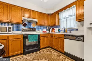 10933 Bridle Path Cir, Waldorf, MD 20601 - Photo 7