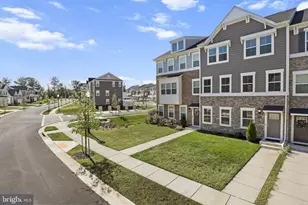 11197 Conway Pl, White Plains, MD 20695 - Photo 3