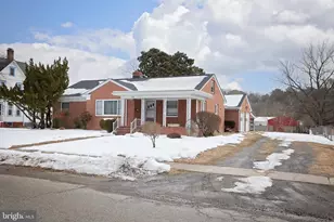 207 S 7th St, Denton, MD 21629 - Photo 1