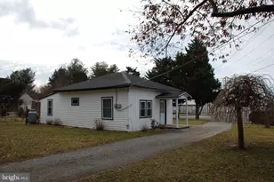 302 W Railroad Ave, Ridgely, MD 21660 - Photo 1