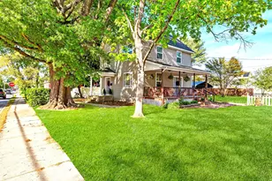 225 S 2nd St, Denton, MD 21629 - Photo 5