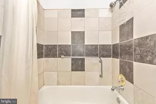 1402 Woodenbridge Ln, Mount Airy, MD 21771 - Photo 15