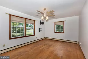 112 E Nicodemus Rd, Westminster, MD 21157 - Photo 5