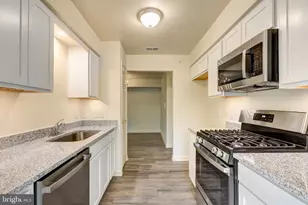 820 Wembley Dr, Hampstead, MD 21074 - Photo 11