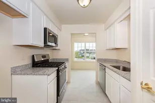 820 Wembley Dr, Hampstead, MD 21074 - Photo 11