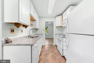 825 Johahn Dr, Westminster, MD 21158 - Photo 9