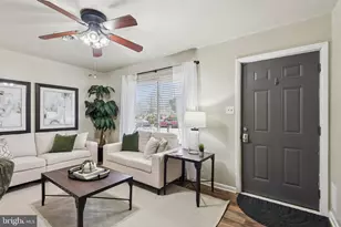 827 Johahn Dr, Westminster, MD 21158 - Photo 3