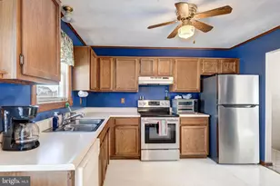 2914 Holland Dr, Manchester, MD 21102 - Photo 7