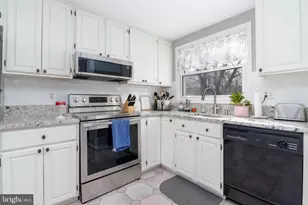 4367 Sycamore Dr, Hampstead, MD 21074 - Photo 13