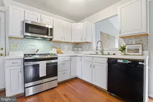 1321 Holt Ct, Eldersburg, MD 21784 - Photo 7