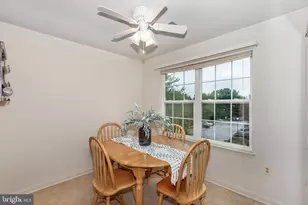 3815 Sunnyfield Ct, Hampstead, MD 21074 - Photo 11