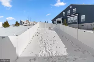 2757 Town View Cir, New Windsor, MD 21776 - Photo 25