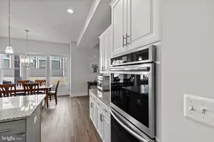 2833 Town View Cir, New Windsor, MD 21776 - Photo 9