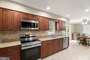 5243 Stone Bridge Way, Sykesville, MD 21784 - Photo 19