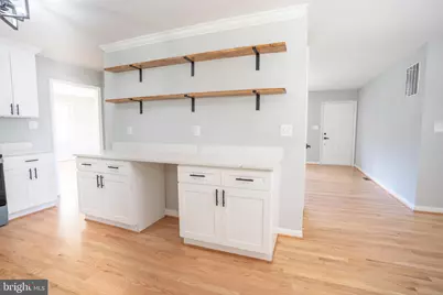 7005 Beachmont Drive, Sykesville, MD 21784 - Photo 17