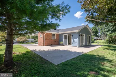 7005 Beachmont Drive, Sykesville, MD 21784 - Photo 3