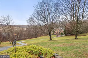 659 Downhill Dr, Westminster, MD 21157 - Photo 9