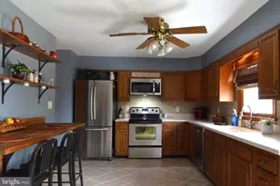 1658 Sams Creek Rd, Westminster, MD 21157 - Photo 9