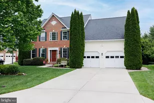 749 Rustling Leaf Ct, Eldersburg, MD 21784 - Photo 1