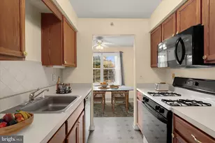 3830 Normandy Dr, Hampstead, MD 21074 - Photo 3