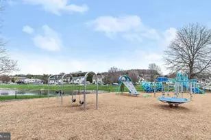 862 Elmwood Ct, Westminster, MD 21158 - Photo 45