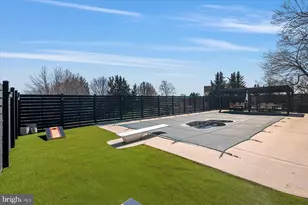 3813 Three Wood Dr, Hampstead, MD 21074 - Photo 3