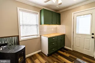 637 Oklahoma Ave, Sykesville, MD 21784 - Photo 9