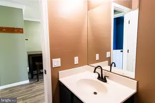 637 Oklahoma Ave, Sykesville, MD 21784 - Photo 15