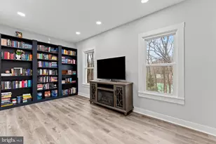 719 Wilson Ave, Sykesville, MD 21784 - Photo 29