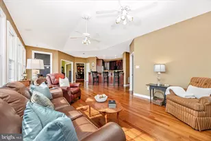 6181 Challedon Cir, Mount Airy, MD 21771 - Photo 19