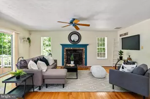 3330 Oakwood Dr, New Windsor, MD 21776 - Photo 11