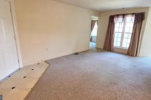 3870 Normandy Dr, Hampstead, MD 21074 - Photo 3