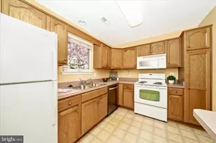 908 Roller Coaster Ct, Mount Airy, MD 21771 - Photo 17