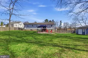 210 Oak St, Mount Airy, MD 21771 - Photo 13