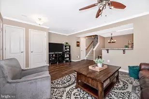 6488 Cornwall Dr, Eldersburg, MD 21784 - Photo 9