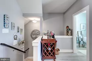 2723 Town View Cir, New Windsor, MD 21776 - Photo 7