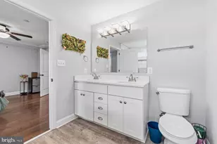6521 Monroe Ave, Eldersburg, MD 21784 - Photo 17