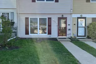 404 Red Tulip Ct, Taneytown, MD 21787 - Photo 3