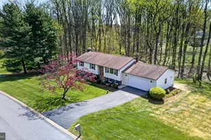 730 Rainbow Ct, Westminster, MD 21157 - Photo 3