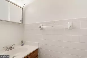 206 N Towne Ct, Mount Airy, MD 21771 - Photo 15