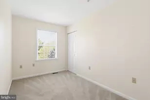 206 N Towne Ct, Mount Airy, MD 21771 - Photo 17