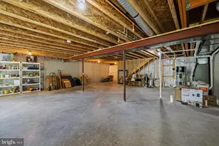 2812 Town View Cir, New Windsor, MD 21776 - Photo 37