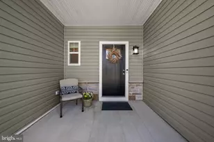 2812 Town View Cir, New Windsor, MD 21776 - Photo 53