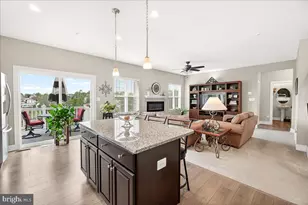 2788 Town View Cir, New Windsor, MD 21776 - Photo 19