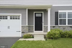 213 Pickett St, Taneytown, MD 21787 - Photo 5
