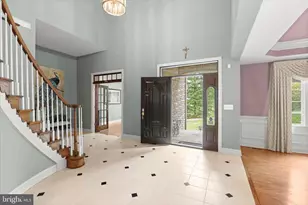 2400 Summerfield Dr, Finksburg, MD 21048 - Photo 9