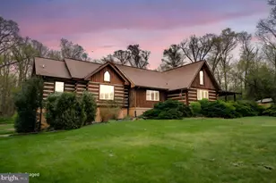 1720 Charles Ray Acres Dr, Sykesville, MD 21784 - Photo 3