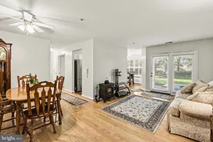 3810 Sunnyfield Ct, Hampstead, MD 21074 - Photo 7