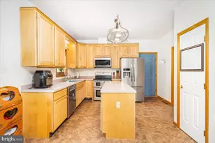 2402 Windisch Dr, Westminster, MD 21158 - Photo 11